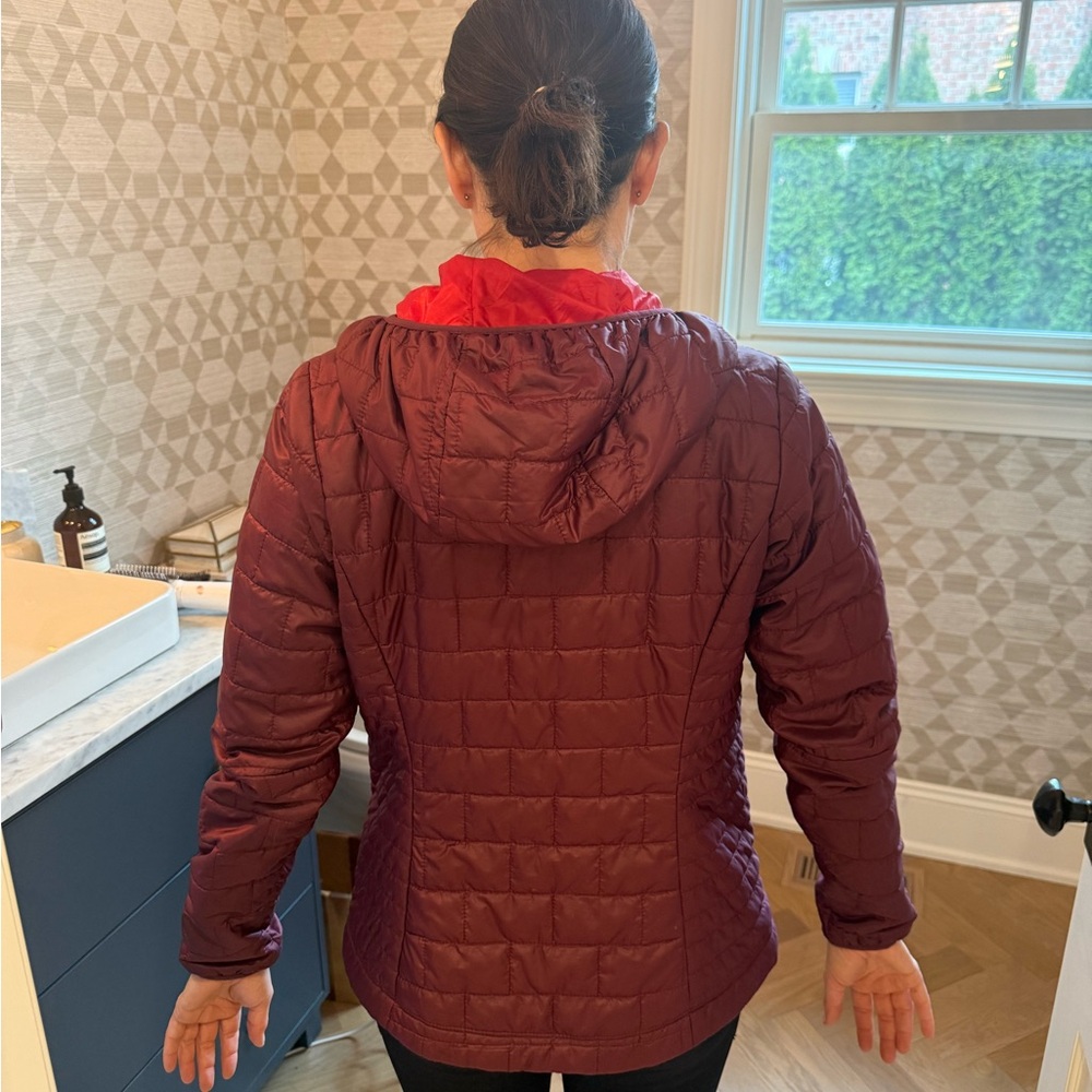 Patagonia Women's Hooded Quilted Jacket - Burgundy and Red - Picture 4 of 4